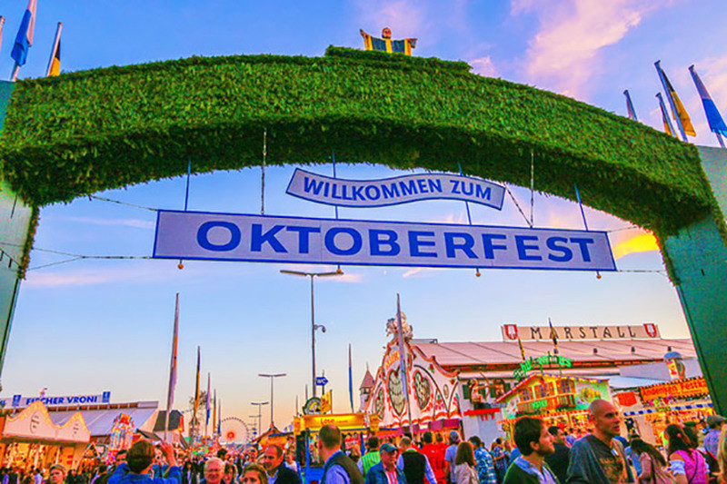 Khám phá Lễ hội bia Oktoberfest